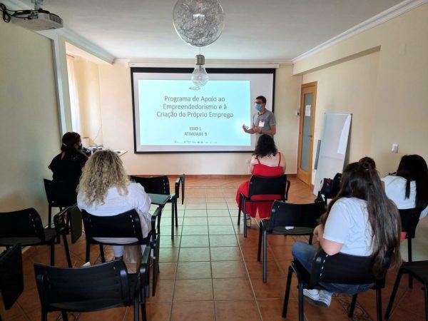 Sessão de Esclarecimento
